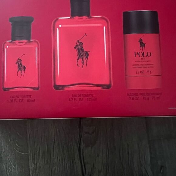 Polo Ralph Lauren Red Eau de Toilette Gift Set - Picture 1 of 5
